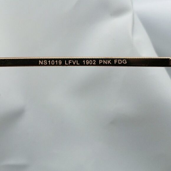 5/$25 Women's Solar Accents purple aviator sunglasses - Picture 8 of 8